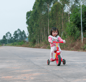 Can a 1 year old use a balance bike?